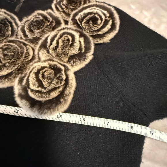 Black Faux Fur Rosette Trim Cardigan Sweater Gaby & Eden Size L - Picture 8 of 11